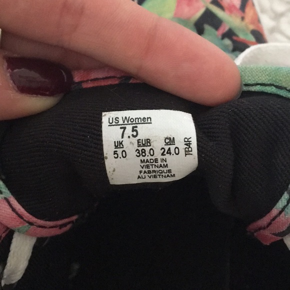 Floral Vans - Picture 6 of 6